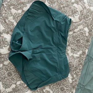 Lululemon size 6 shorts